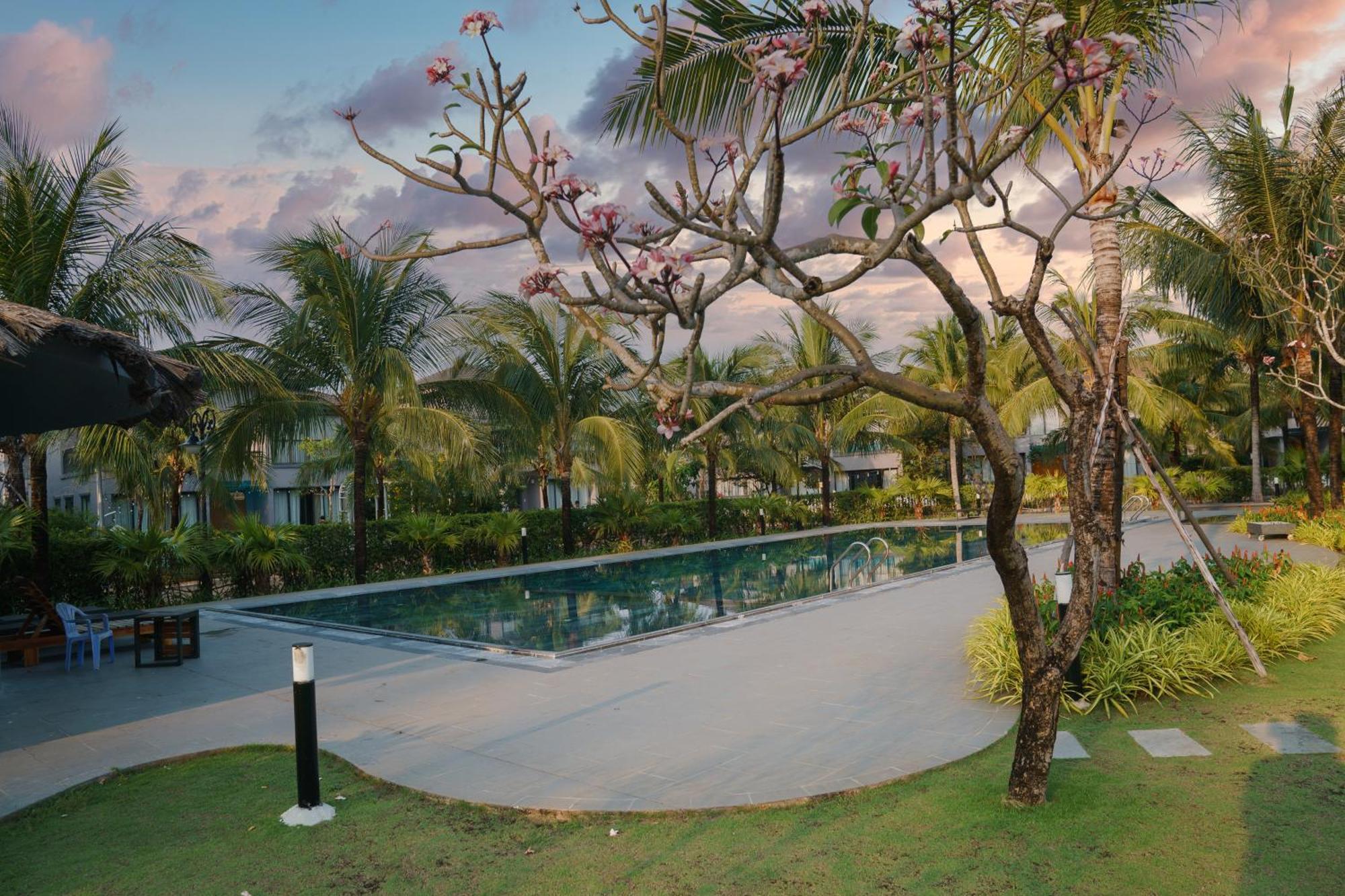 Kosmos Apart Hotel Phu Quoc - Night Market & Walkin To Beach Buitenkant foto